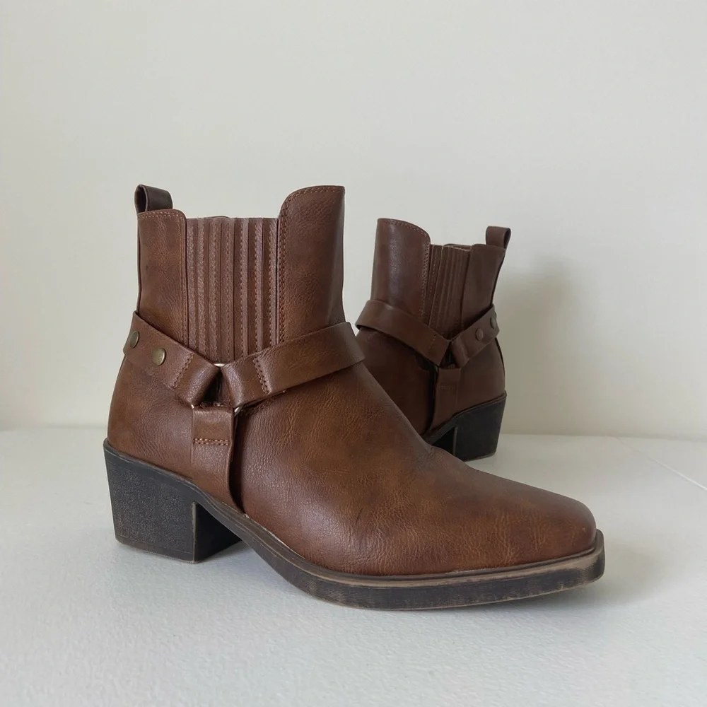 Sonoma women’s whiskey cognac ankle boots —‎ size 8.5